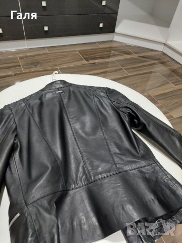 Кожено яке Guess , снимка 4 - Якета - 38904835