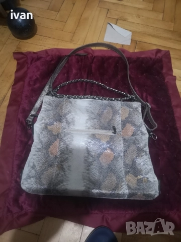 дамска Марков чанта от змийска кожа , снимка 2 - Чанти - 51793852
