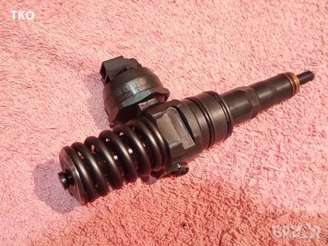 Помпа дюза Bosch за VW AUDI Skoda Seat - 1.9TDI, снимка 4 - Части - 52929729