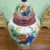 Красива антикварна белгийска порцеланова урна купа ваза H.BEQUET , снимка 3 - Вази - 43762674