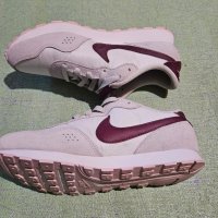 Дамски кецове и маратонки Nike, снимка 9 - Кецове - 44111518