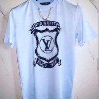 Louis Vuitton топ модел, снимка 2 - Тениски - 36575941