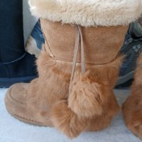 КАТО НОВИ апрески Dockers® Snow Boots original, N- 35 - 36 топли боти, ботуши, 100% естествена кожа,, снимка 5 - Дамски апрески - 39640773