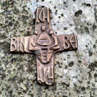 Бронзов кръст, снимка 1 - Антикварни и старинни предмети - 44017332