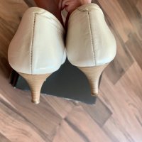 Бели дамски обувки Ingiliz, снимка 4 - Дамски обувки на ток - 33510761