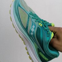 маратонки за бягане  SAUCONY GUIDE 10  номер 39,5, снимка 12 - Маратонки - 32689610