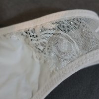 XS/S бели прашки странично с бродерии върху тюл с брокатен блясък, снимка 2 - Бельо - 39123963