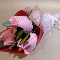 Букет розови лалета с пеперуда  Текстилни Лалета Лалета от плат Ръчна Изработка , снимка 3 - Декорация за дома - 43844201