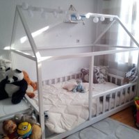 Детско легло тип къщичка монтесори, снимка 2 - Бебешки легла и матраци - 34685939