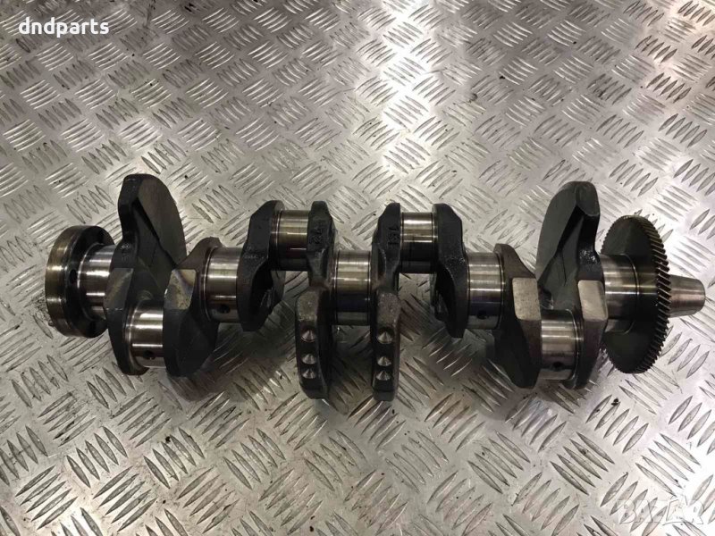 Колянов вал Mazda Premacy,2.0TD,2001г., снимка 1