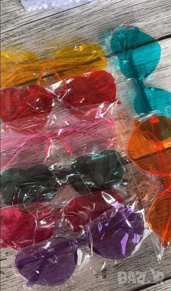 Водоустойчиви дамски очила със стъкла във форма на сърца, снимка 1