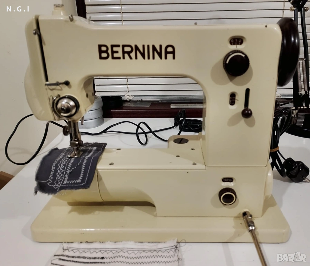 BERNINA - шевна машина-тип ръкавна, снимка 1