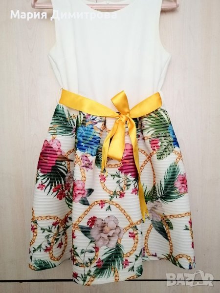 Рокля с флорални мотиви, снимка 1