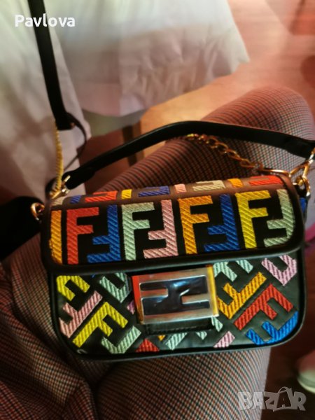 чанта Фенди FENDI, снимка 1