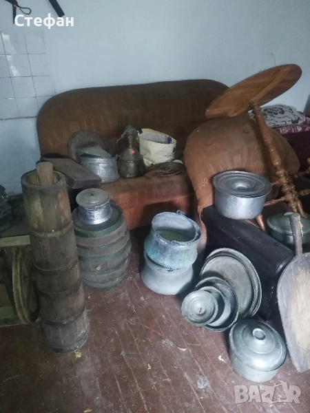 Разпродажба на стари медни съдове., снимка 1