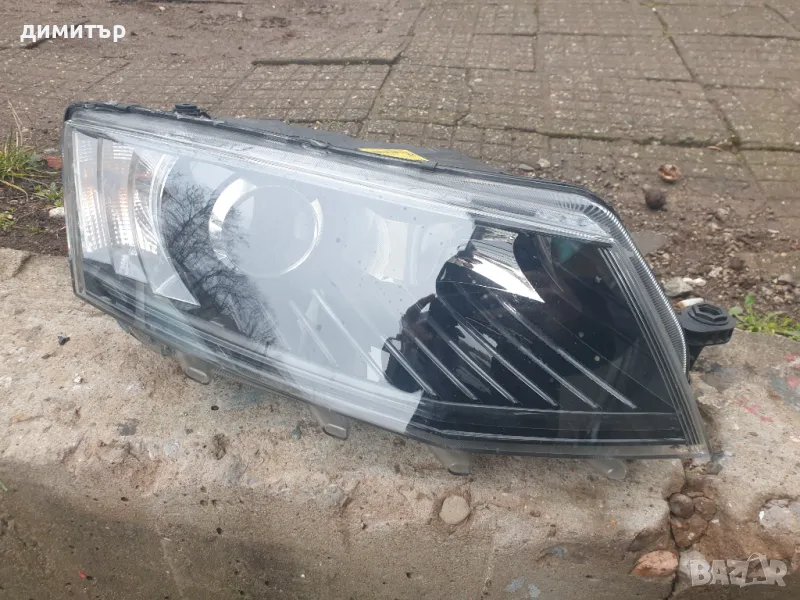 Десен фар за  Skoda Octavia 3 Bixenon 2017г, снимка 1