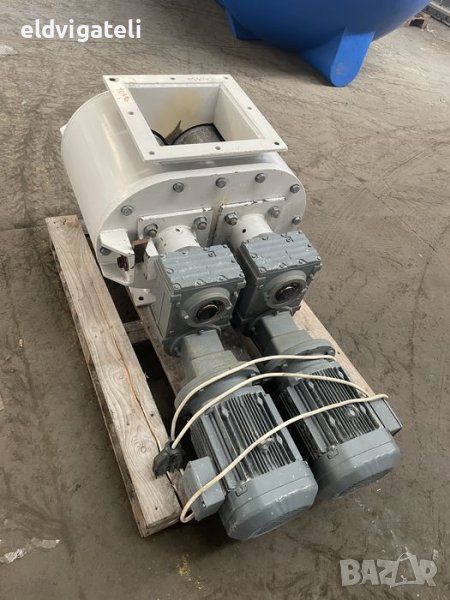 Валцова мелница за фино смилане, снимка 1