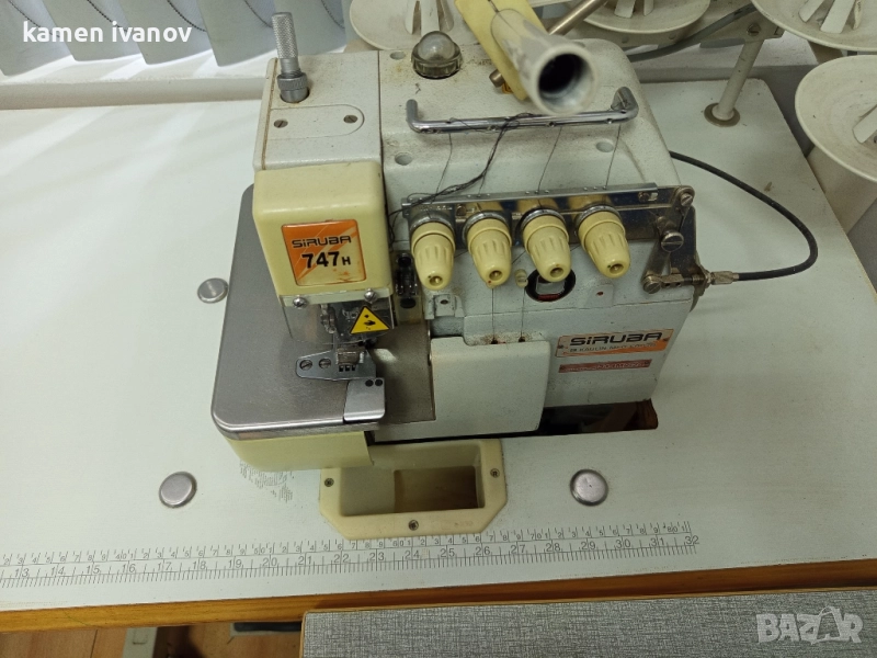 Шевни машини - Триола , оверлог и права машина , снимка 1