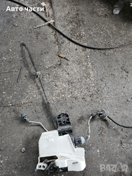 Vw Passat B5 FL Volkswagen New Beetle 

Брава за врата предна дясна 3B0837868, снимка 1