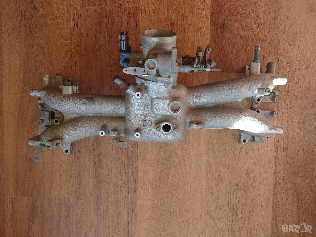всмукателен колектор subaru impreza I , снимка 1