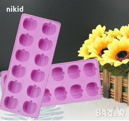 12 тикви тиква хелоуин Halloween силиконов молд форма бонбони фондан декор торта гипс украса шоколад, снимка 1