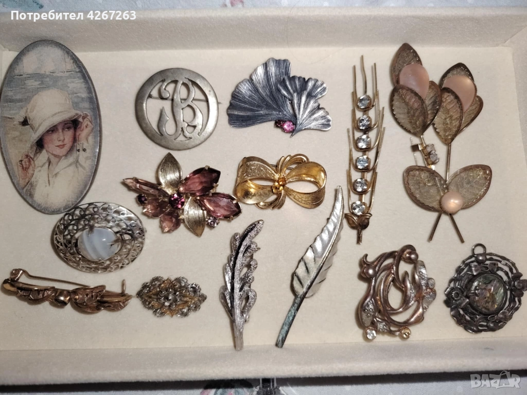 Ретро бижута - брошки, висулка, снимка 1