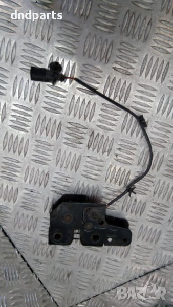 Механизъм преден капак VW Polo 1.4TDI 2006г., снимка 1