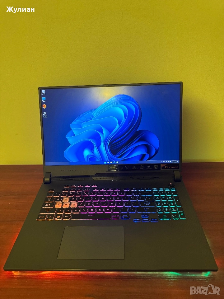 Лаптоп ASUS ROG Strix G17 / Ryzen 7 4800H / RTX 3050 Ti, снимка 1