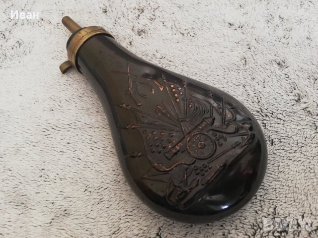 Релефна медна барутница,паласка,фишеклък,пищов,пушка,възтановки, снимка 3 - Антикварни и старинни предмети - 41351136