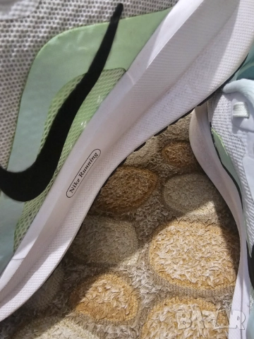 Дамски МАРАТОНКИ NIKE, снимка 4 - Маратонки - 51871347