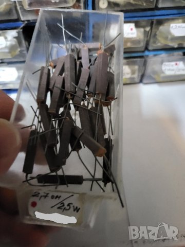 резистор, съпротивление, резистори  - 2.7 ома   2.5 вата