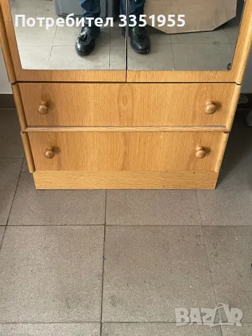 Двукрилен малък гардероб, снимка 5 - Гардероби - 50310324