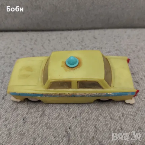 Стара Соц Българска Пластмасова Играчка Москвич Народна Милиция, снимка 5 - Колекции - 48930712