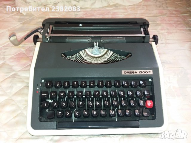 пишеща машина Омега 1300 F, снимка 1 - Антикварни и старинни предмети - 27447114