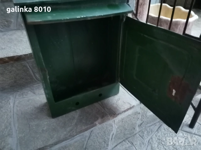 Стара пощенска кутия, снимка 3 - Антикварни и старинни предмети - 53177843