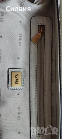 Дамска чанта Guess, снимка 8 - Чанти - 48919607