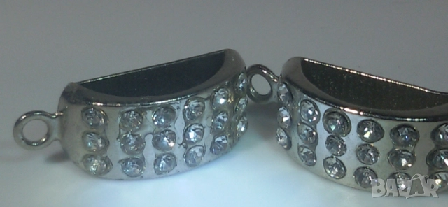 Две обици с 18 камъчета всяка, заоблени, снимка 9 - Обеци - 51509834