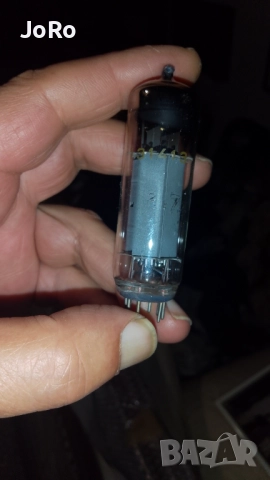 Радиолампи EL84 два изходни пентода RFT u Polam, снимка 3 - Ресийвъри, усилватели, смесителни пултове - 52483858