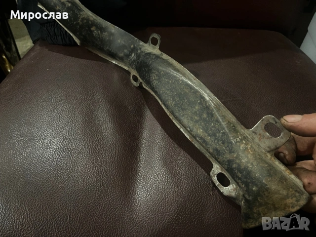 Предпазна ламарина за Бмв Е30, снимка 6 - Части - 53457854