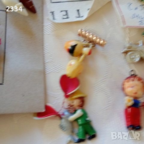 Мартеници от 80-те години , снимка 5 - Антикварни и старинни предмети - 52233177