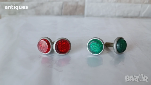 Ретро светлоотразителни болтове - котешки очи за автомобил