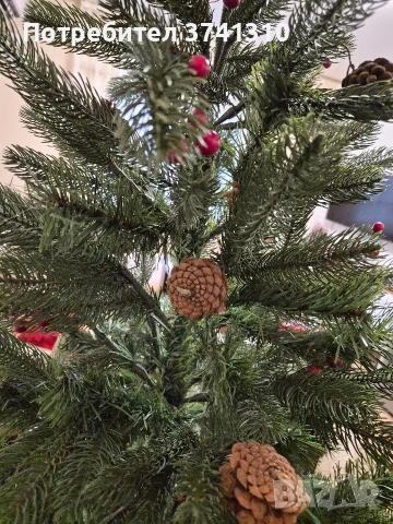 Елха 180см с шишарки, снимка 3 - Декорация за дома - 52961089