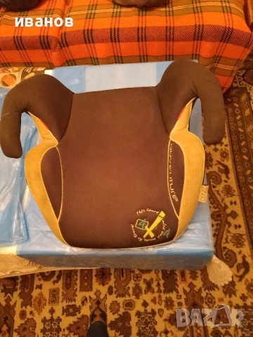 Продавам столче за кола