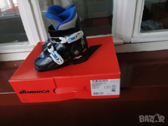 Ски обувки Nordika 30 номер. Налични номера от серията 30 31 32 33 34 35 36 37 38 39 40 41  , снимка 2 - Зимни спортове - 35219511