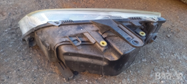 Десен фар Ford Focus C-Max, снимка 3 - Части - 51803148