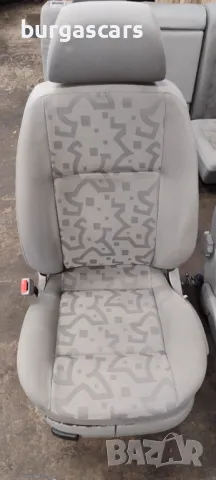 Салон Vw Golf 4 - 150лв, снимка 4 - Части - 48040851