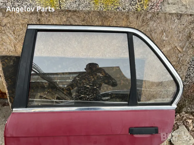 Задна лява врата за BMW E30 Седан (двоен стоп), снимка 2 - Части - 49680639