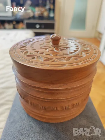 Стара дървена кутия за цигари, снимка 2 - Антикварни и старинни предмети - 49235615