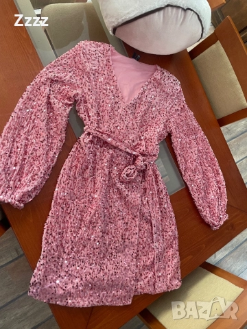 Дамска розова рокля с пайети