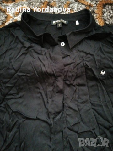 Красива риза в тъмно черно.Вискоза.